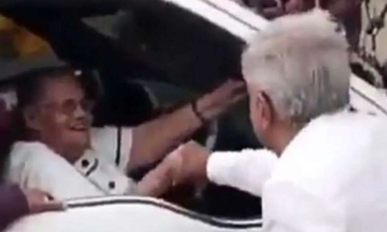 AMLO y la madre del Chapo 2