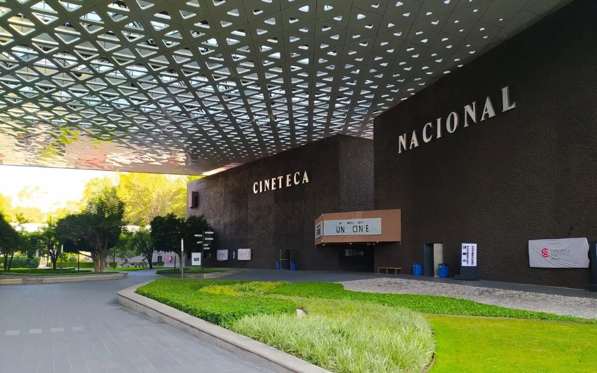 Entre Saint-Exupéry cineasta y que nos quisieron cerrar la Cineteca Nacional