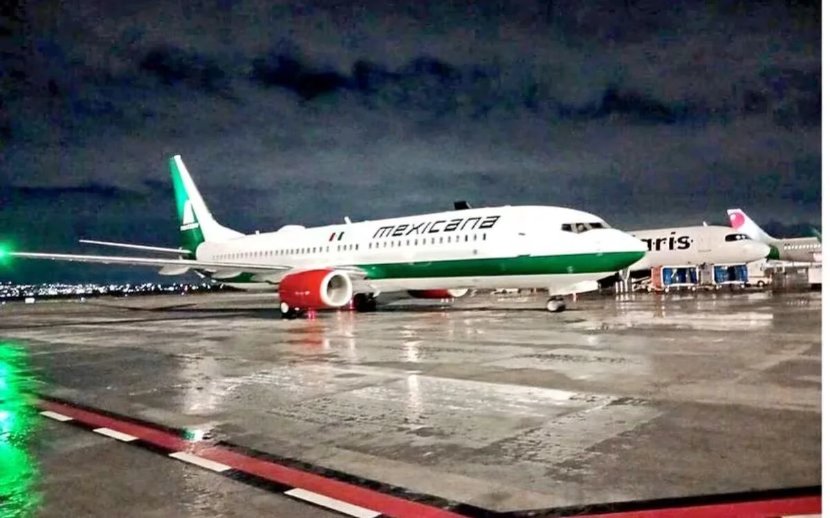 El celular del "Buzz" de la nueva aerolínea militar está fuera de servicio