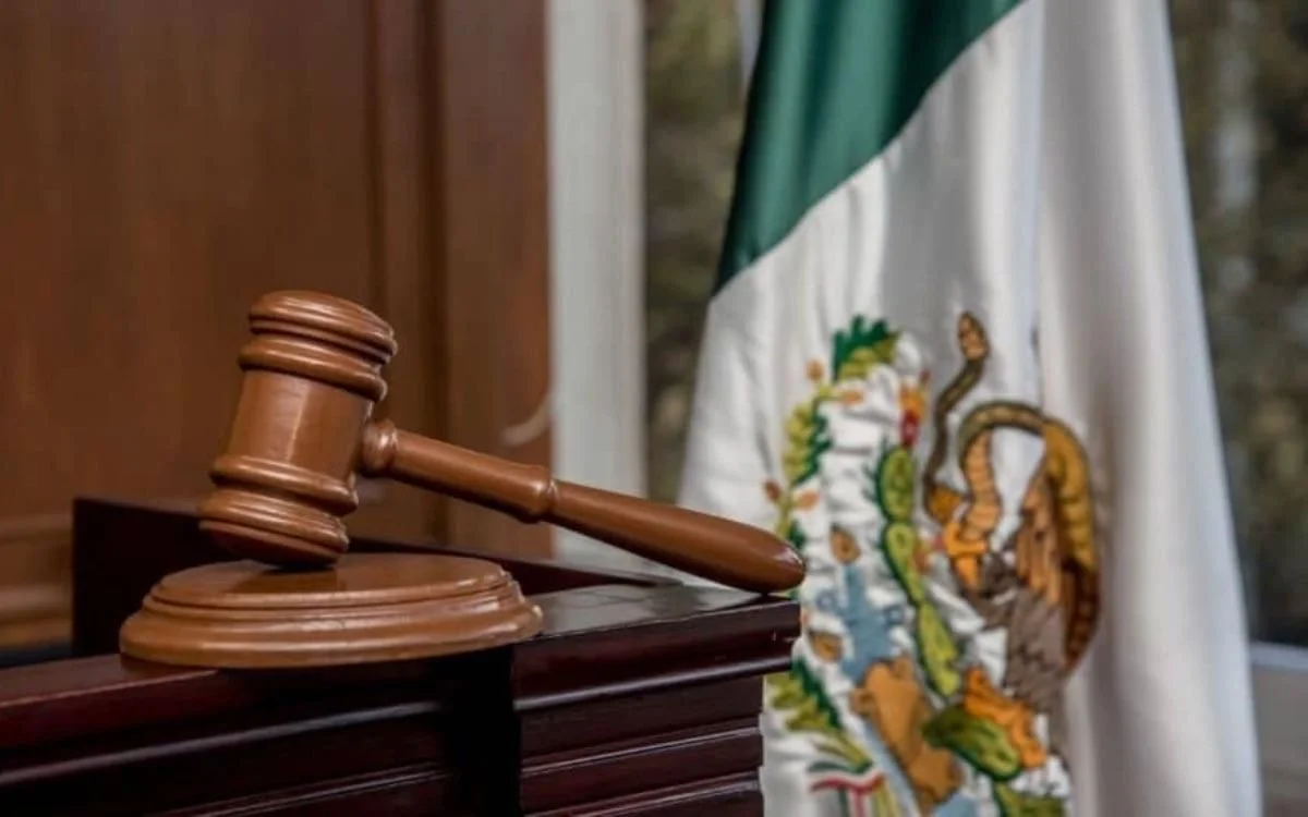México avanza hacia un sistema autoritario