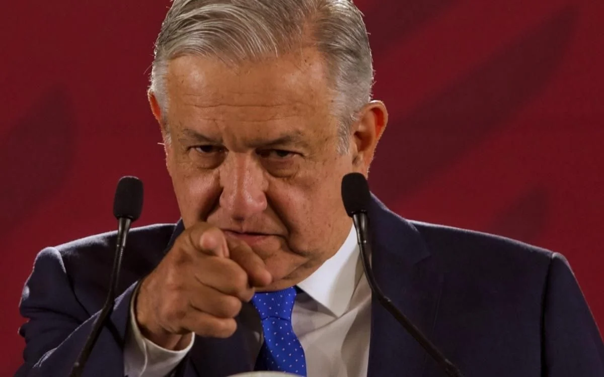 A defender nuestra democracia: En peligro