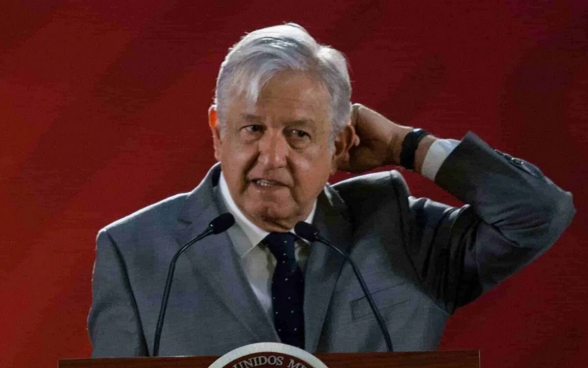 AMLO contumaz violador de la constitución y la ley.