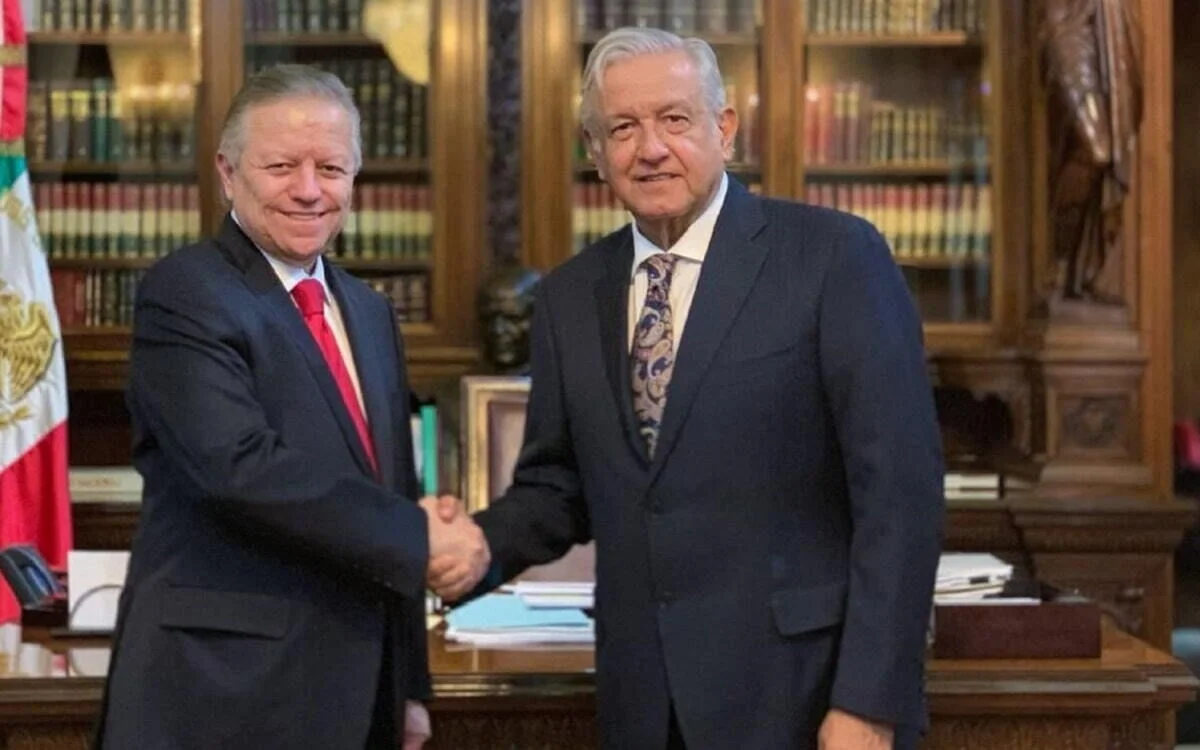¡AMLO el presidente de la república más corrupto!