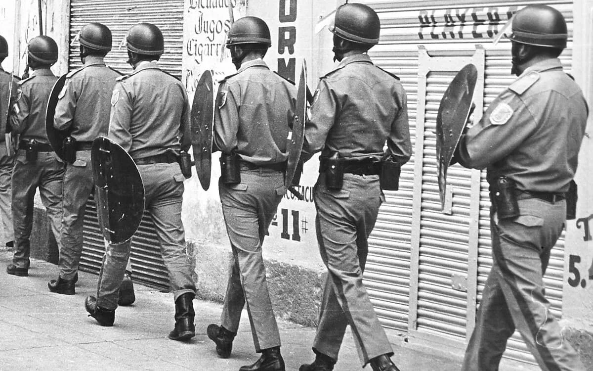 Política de estado de la 4T: El engaño al pueblo.