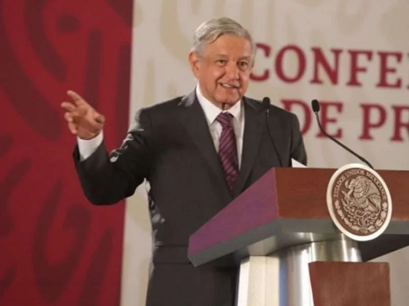 Inconstitucionalmente el Presidente hace campaña en pro de su partido