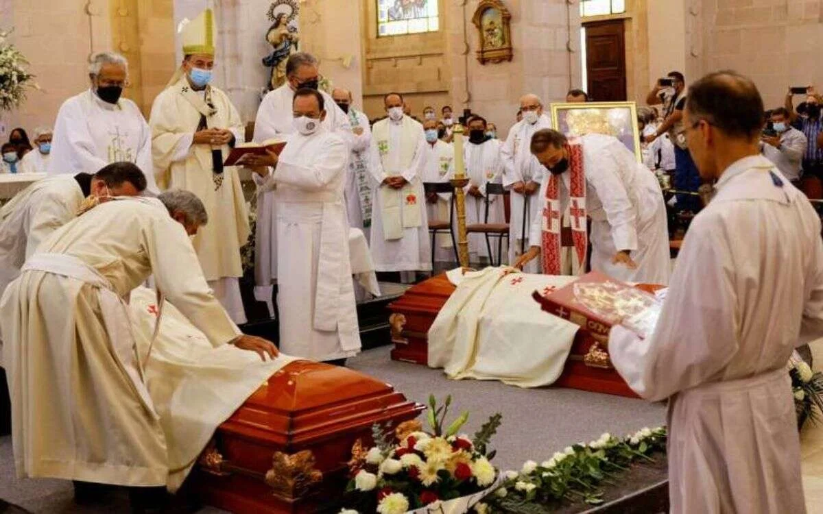 sacerdotes jesuitas misa 1