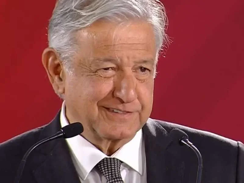 AMLO  alegre por el derrumbe de las economías del mundo