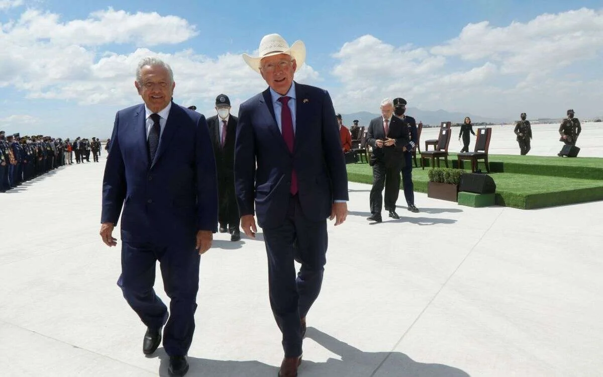 AMLO Salazar 1