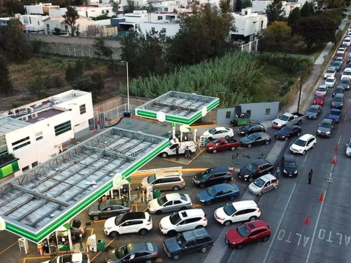 crisis por desabasto de gasolina en 9 estados de mxxico y cdmx 1.jpg 1902800913