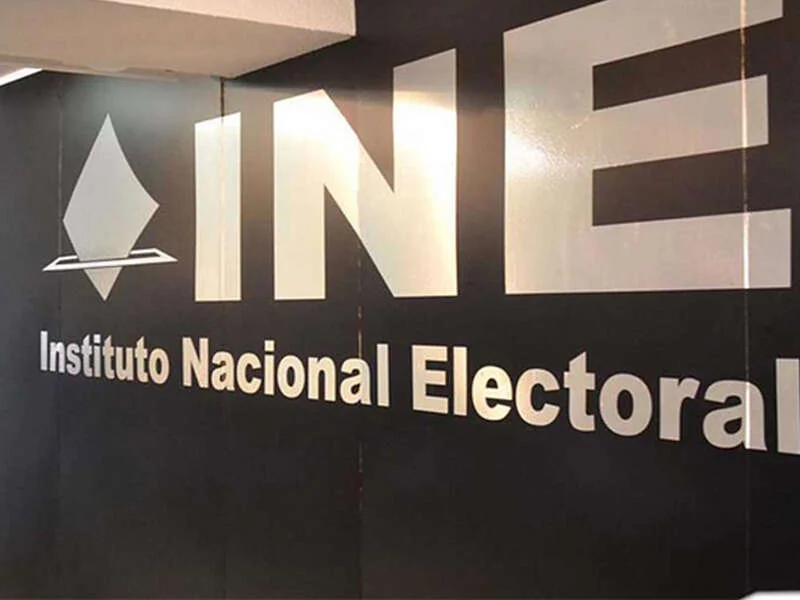 Beneficia a AMLO endeble legislación electoral