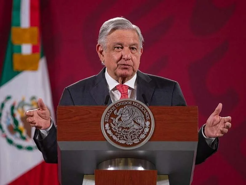 ¿AMLO paga sus encuestas?