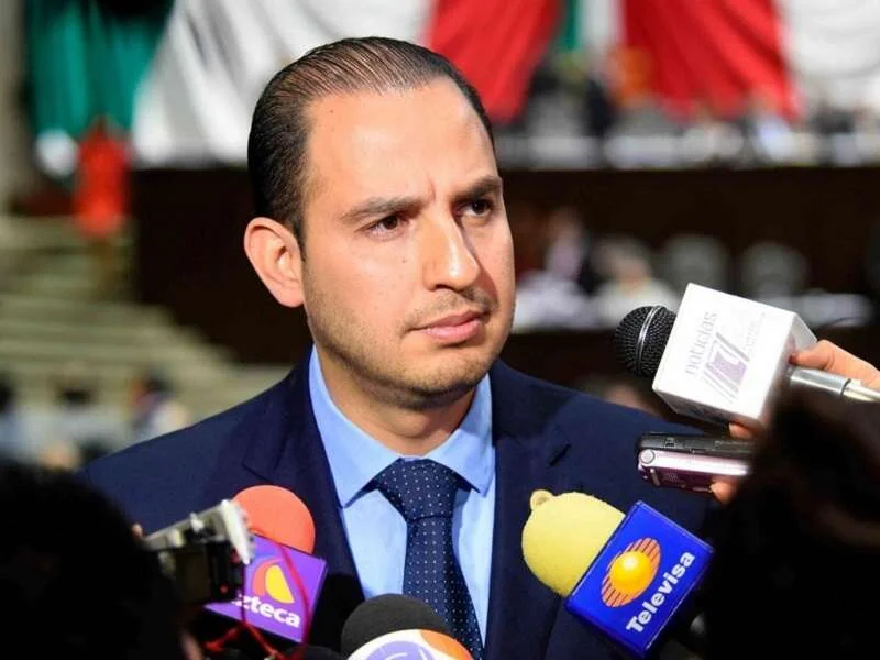 Marko Cortés pica el anzuelo de AMLO: #TRASLAVERDAD