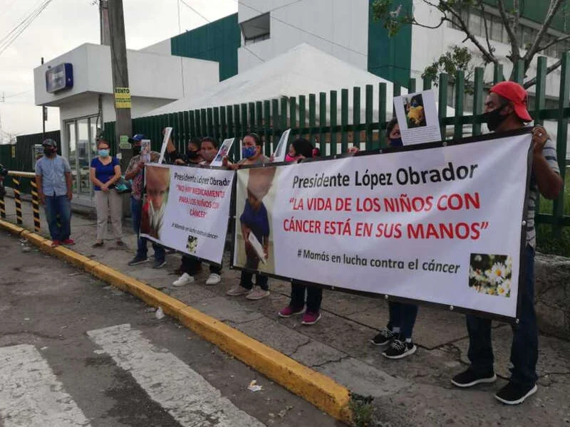 Protesta cancer Milenio 1