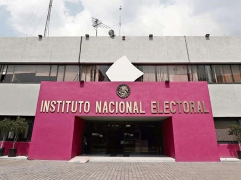 Legisladores dejaron en manos de AMLO designaciones de autoridades electorales