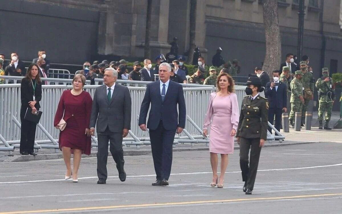 Desfile Diaz Canel 1