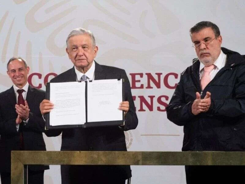 López Obrador no se cansa de violar la ley